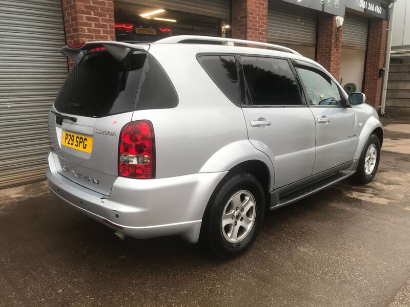 SSANGYONG REXTON