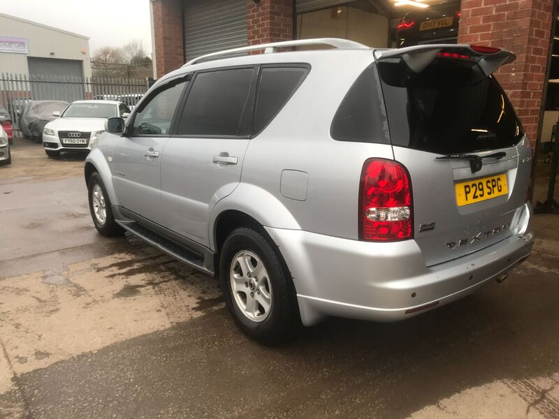 SSANGYONG REXTON