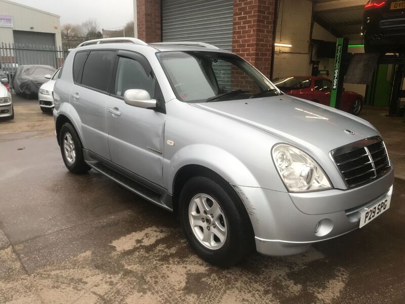 SSANGYONG REXTON